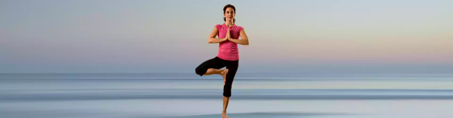 Yoga para Equilíbrio e Estabilidade - Online Class by Cassaundra Paolini